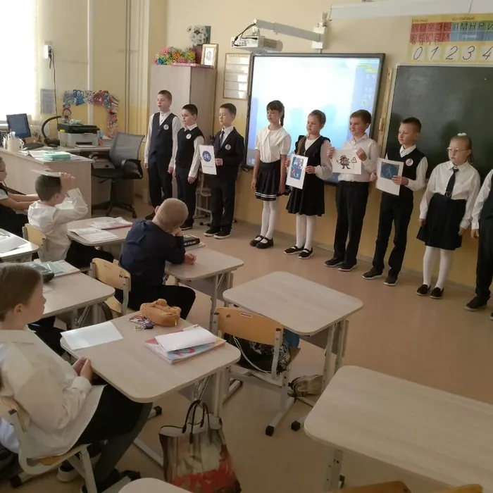 В начальной школе проведены агитбригады по теме «Осторожно! Пешеход!»