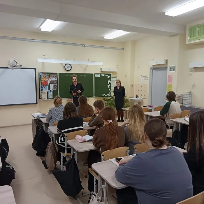 Встреча учащихся со старшим специалистом ОРЛС Лесневской О.А.