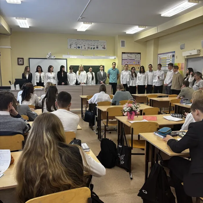 Волонтеры школы подготовили историко-литературную&nbsp;композицию «Освобождённый Ленинград. Салют Победы!»