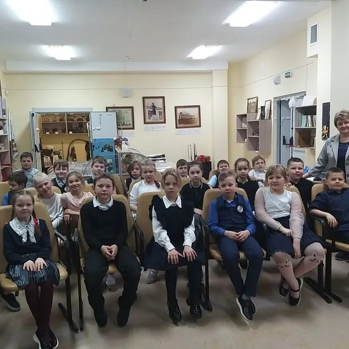 Экскурсия «Зовемся именем поэта» завершается
