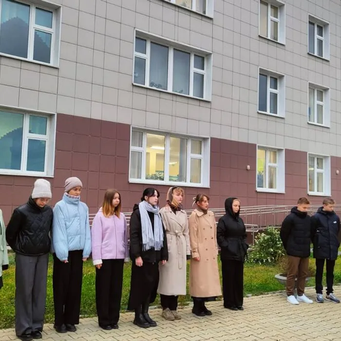 Торжественная линейка, посвященная Дню лицеиста