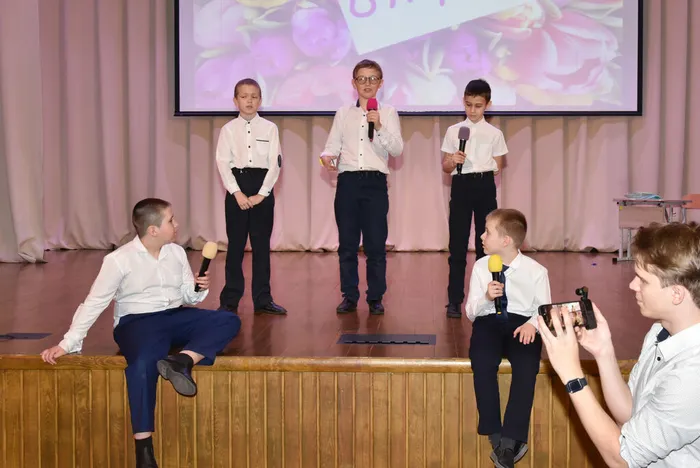 Концерт для мам "С любовью к маме"