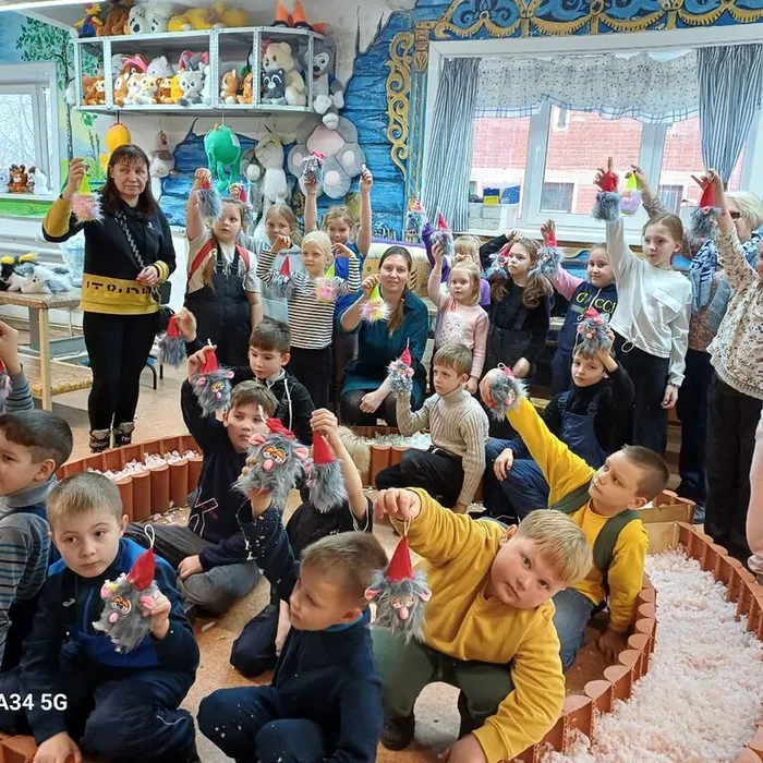 Учащиеся 2Б класса посетили фабрику мягкой игрушки